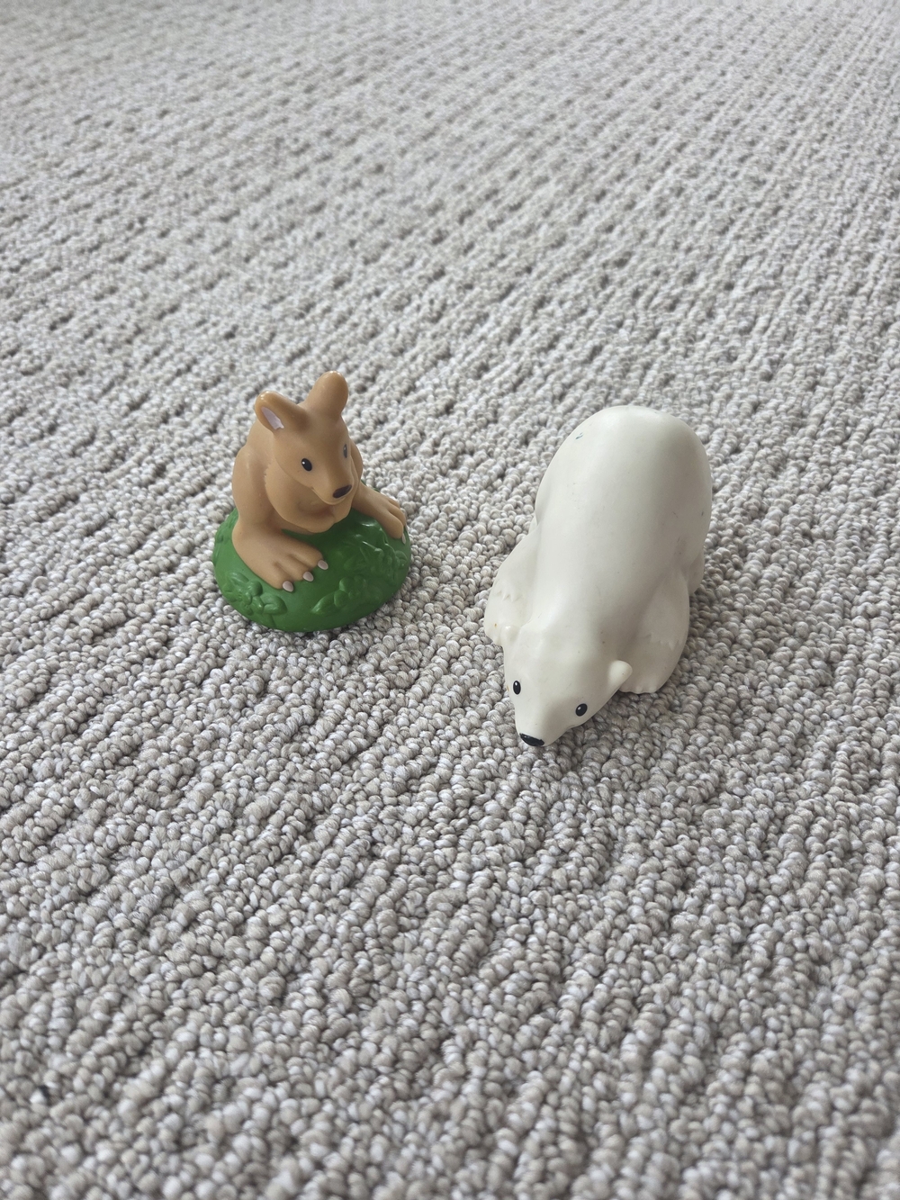 Fisher-Price Little People Kangaroo and Polar Bear Zootalkers
